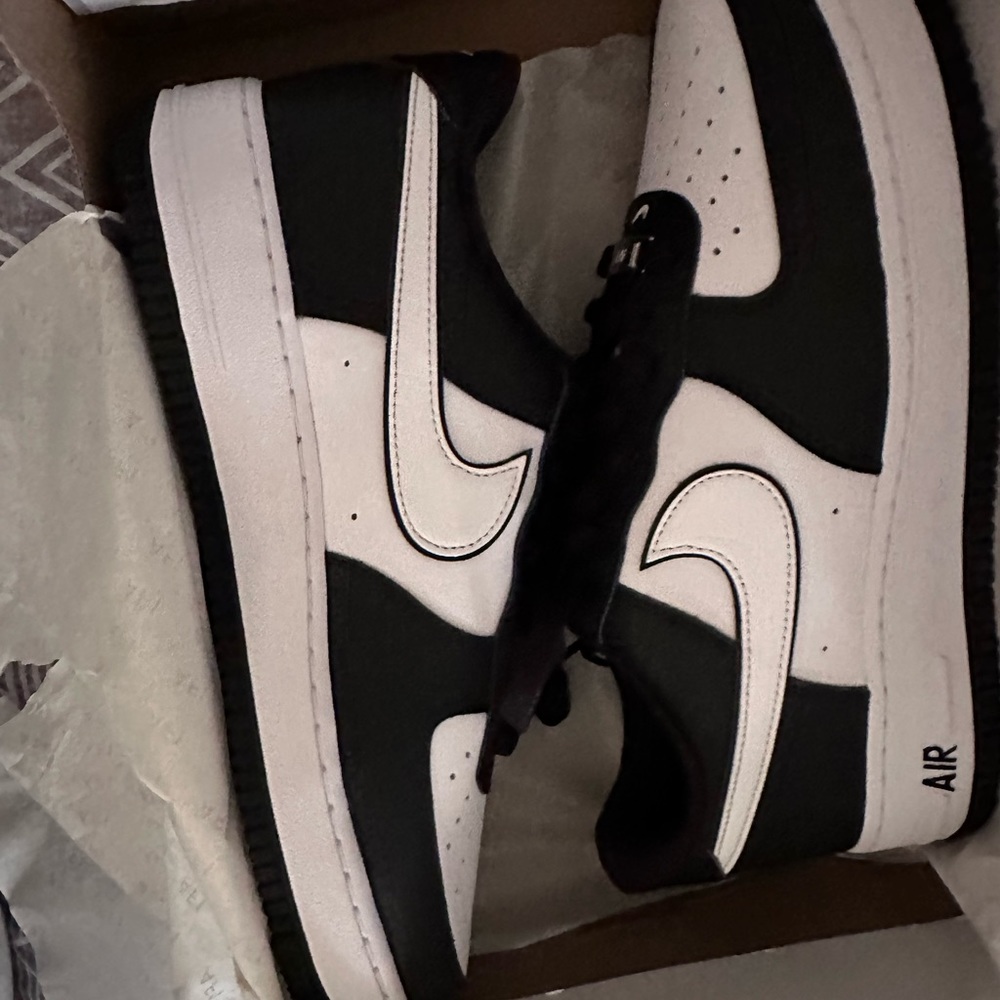 Air forces 1 shoes